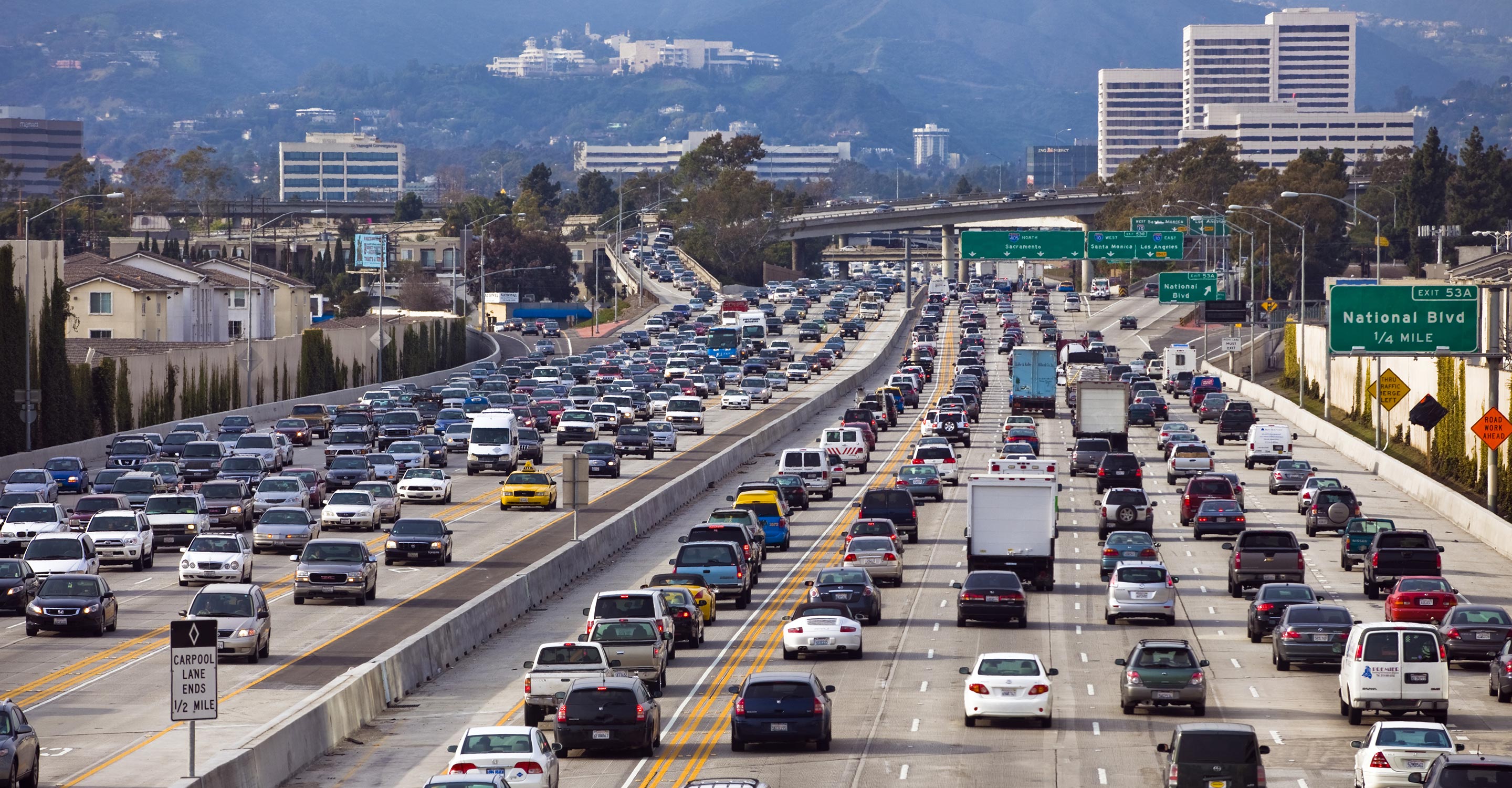 Freeway traffic pollution