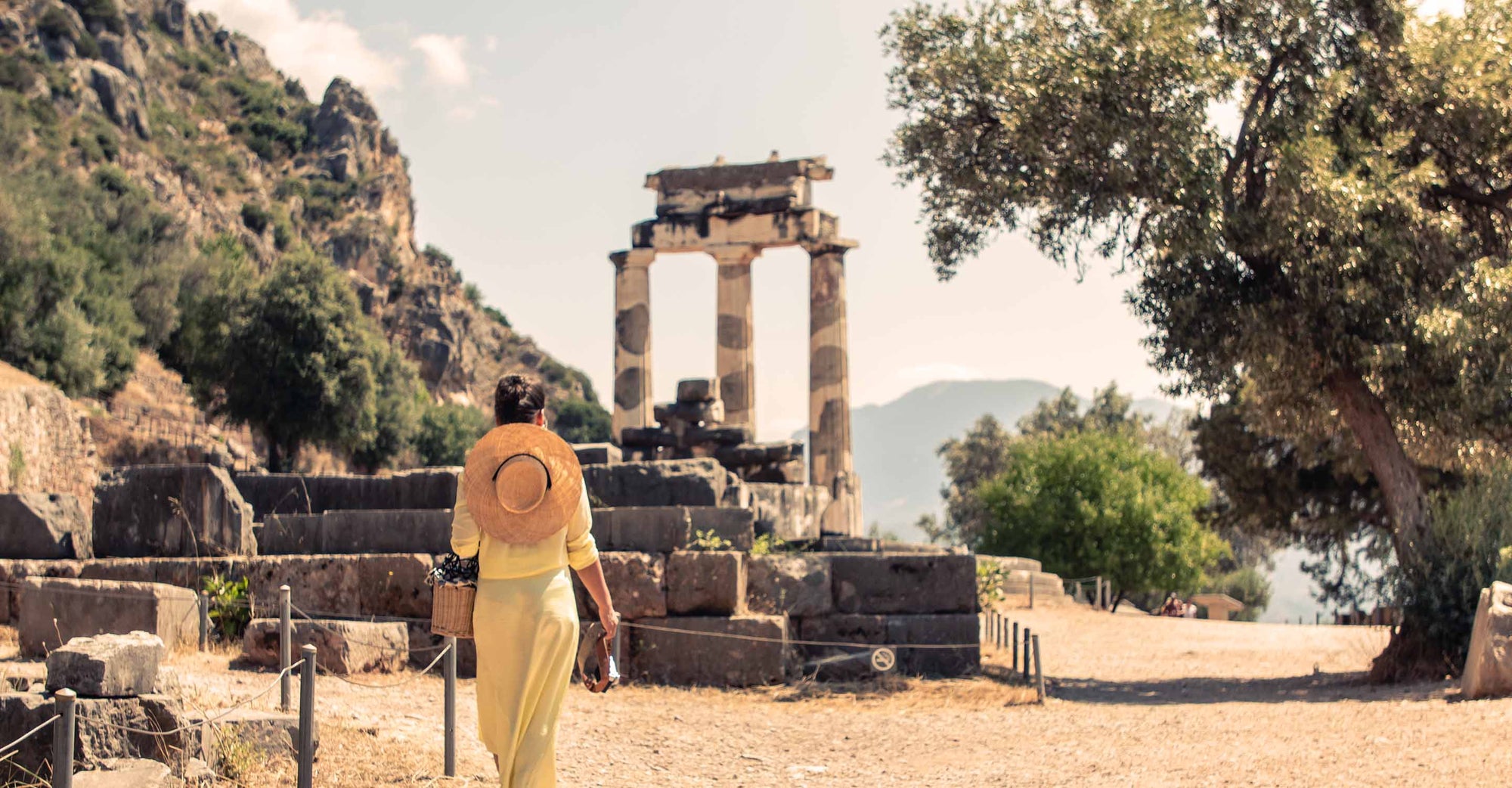 Image of Greek ruins.