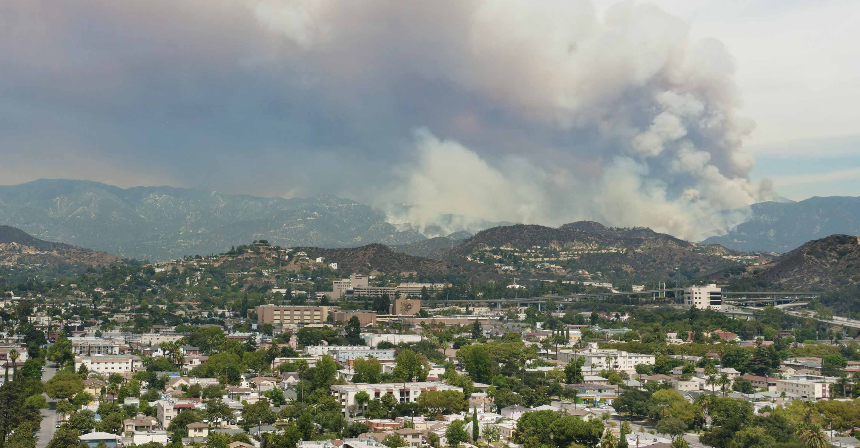wildfire smoke in mountains